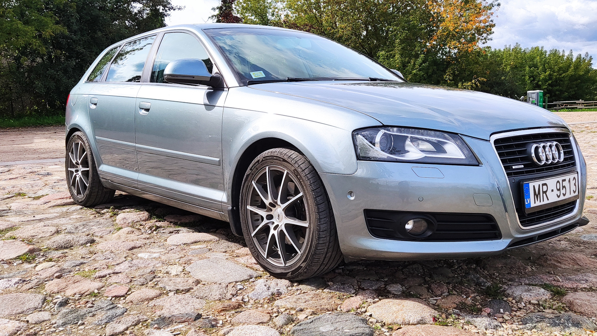 Audi A3 Sportback (8PA) 2.0 дизельный 2009 Quattro на DRIVE2