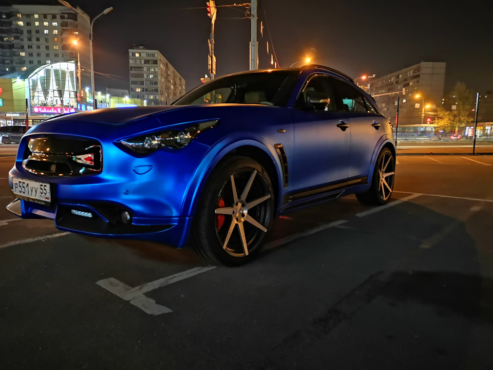 Infiniti fx50s малиновый Кэнди