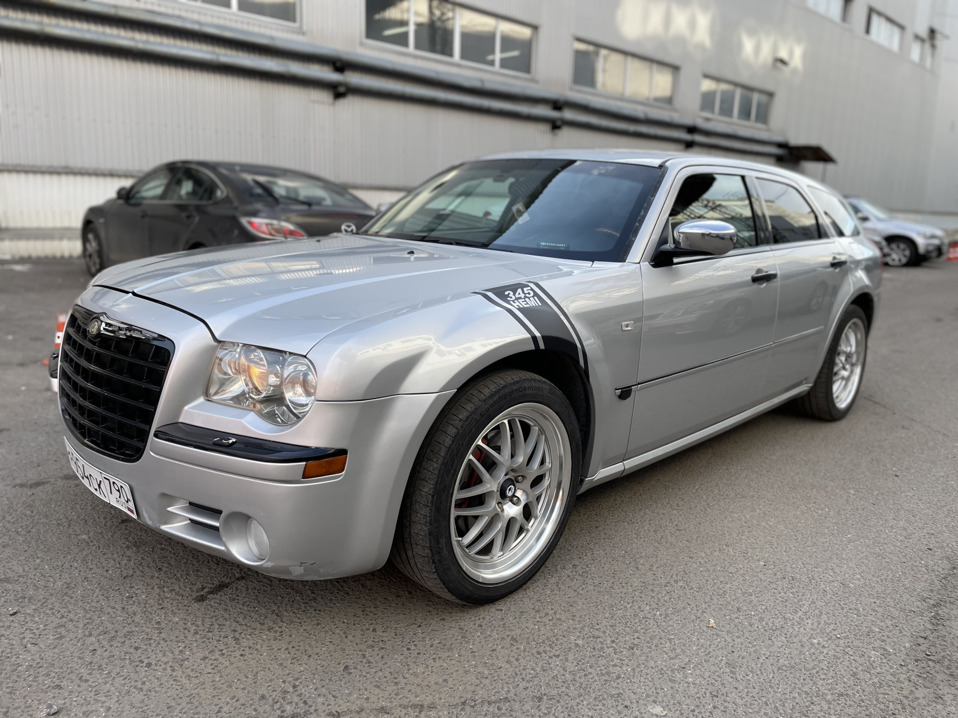 Chrysler 300c камуфляж