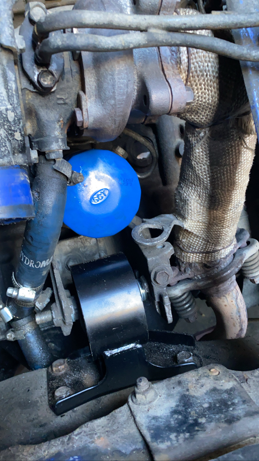 Engine Mount + Oil Change 10w60 Mannol — Daihatsu Sirion (1G), 1 л