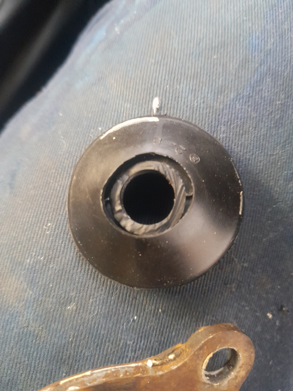 Рычаг раздатки и ее замена — Mitsubishi Pajero iO, 2 л, 2000 года ...