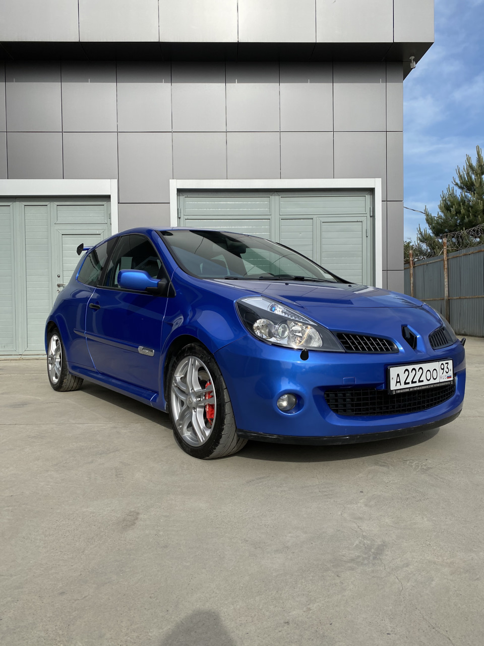 ПРОДАМ КЛЮХУ — Renault Clio III Sport, 2 л, 2008 года | продажа машины |  DRIVE2