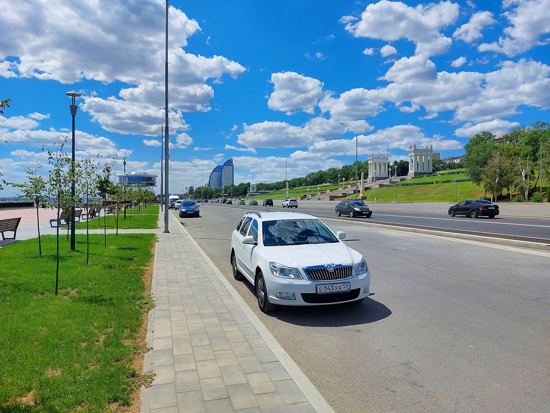 Уфа курган. Курган и Самара км. Шкода Октавия Великий Новгород ДТП.