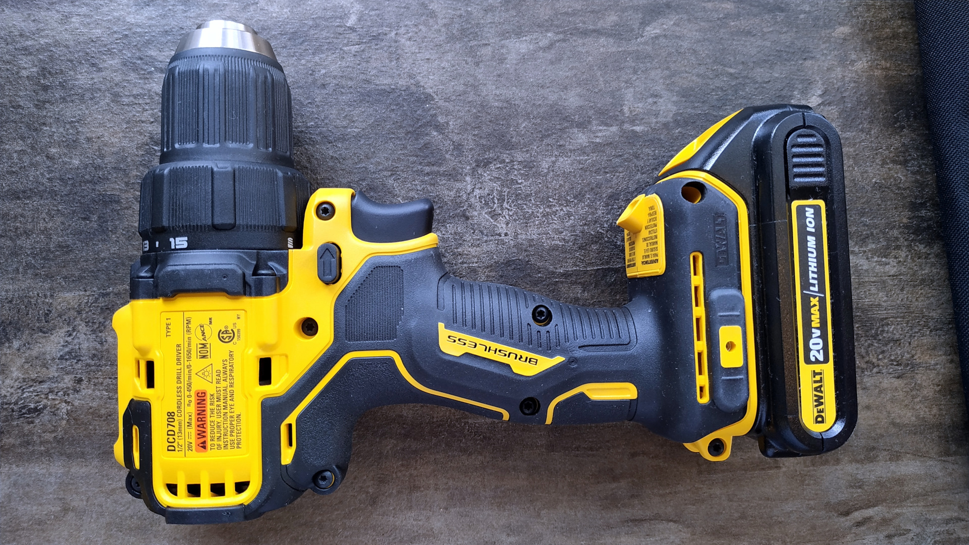 Аккумуляторная дрель шуруповерт dewalt dcd708d2t. Аккумуляторная дрель шуруповерт dewalt dcd708d2t
