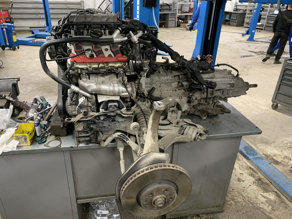 Мотор с коробкой уже в сборе — Audi A6 (C7)