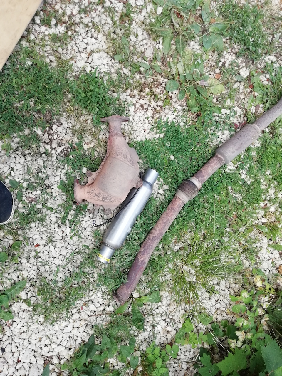 Ремонт глушителя. Стронгер вместо пустоты. — Subaru Forester (SF), 2 л ...