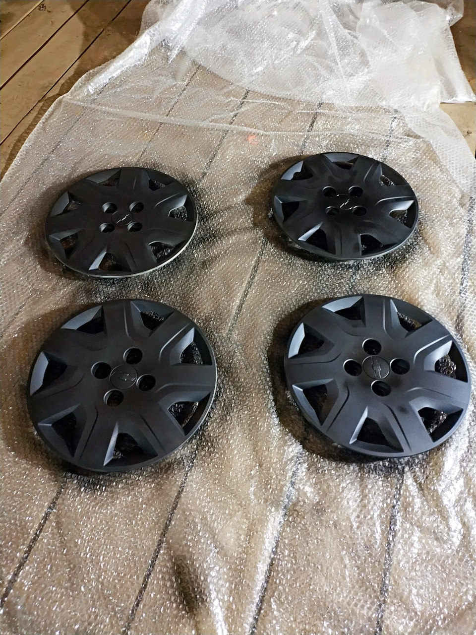 Красим колпаки жидкой резиной. — Chevrolet Cobalt (2G), 1,5 л, 2013 ...