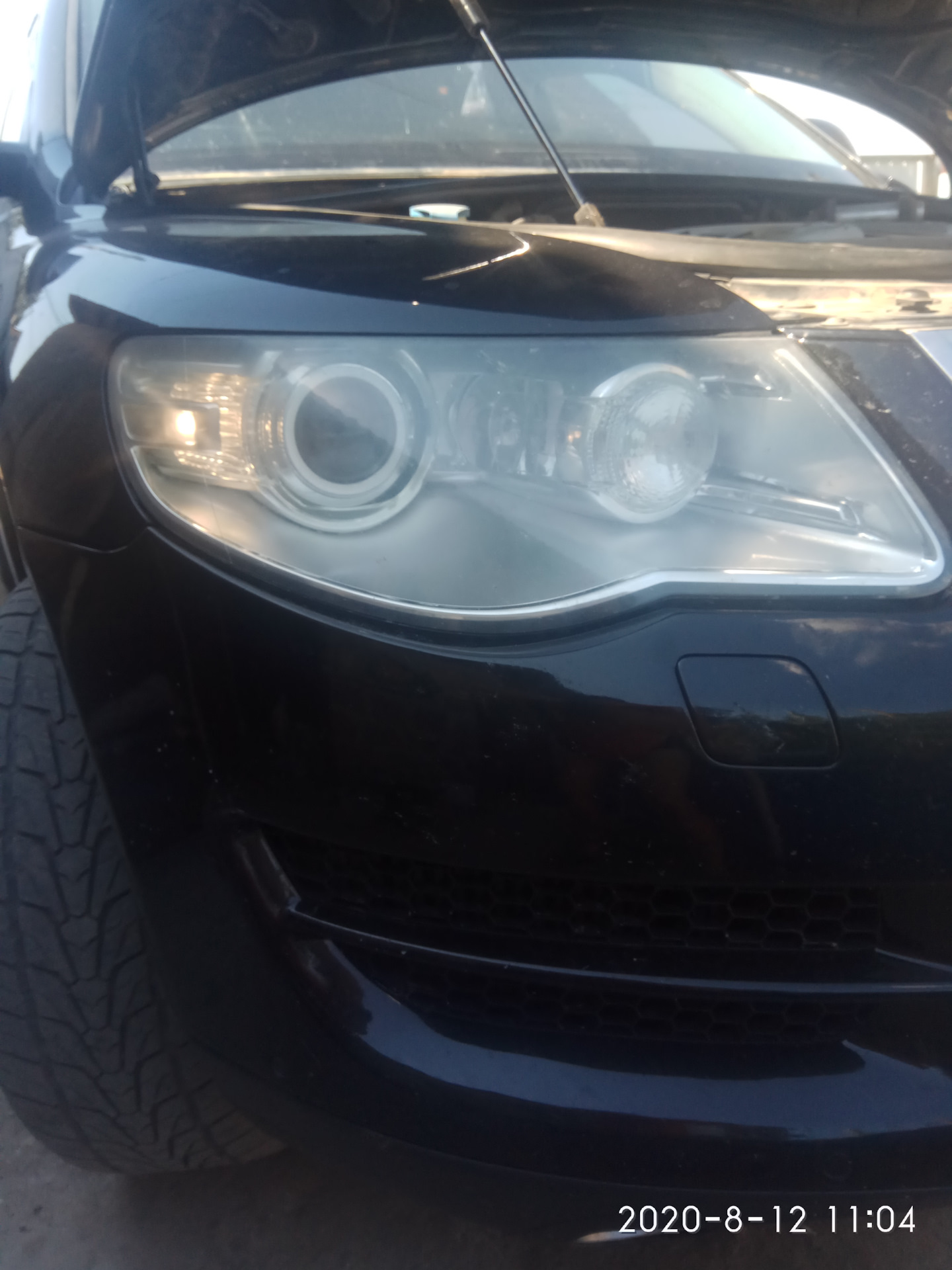 Led в передние габариты — Volkswagen Touareg (1G), 3 л, 2008 года ...