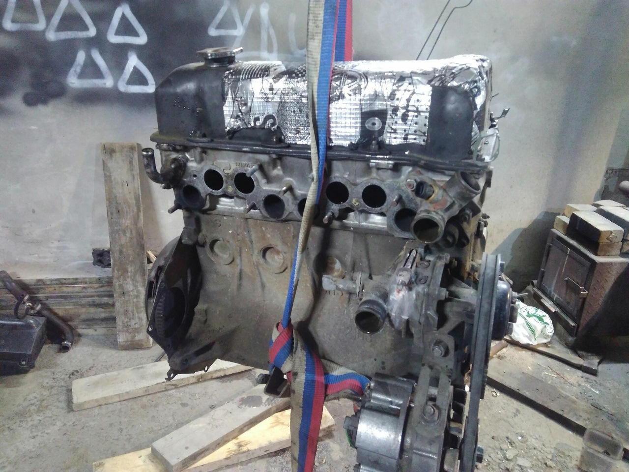 Отхлебнул родной двигатель (2К оборотов горит масло) — Lada 21053, 1,7 ...