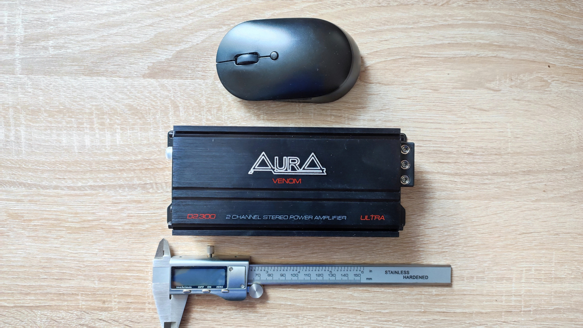 SQ Система в CS55 Plus. Усилитель на мидбасы AURA VENOM-D2.300 ULTRA