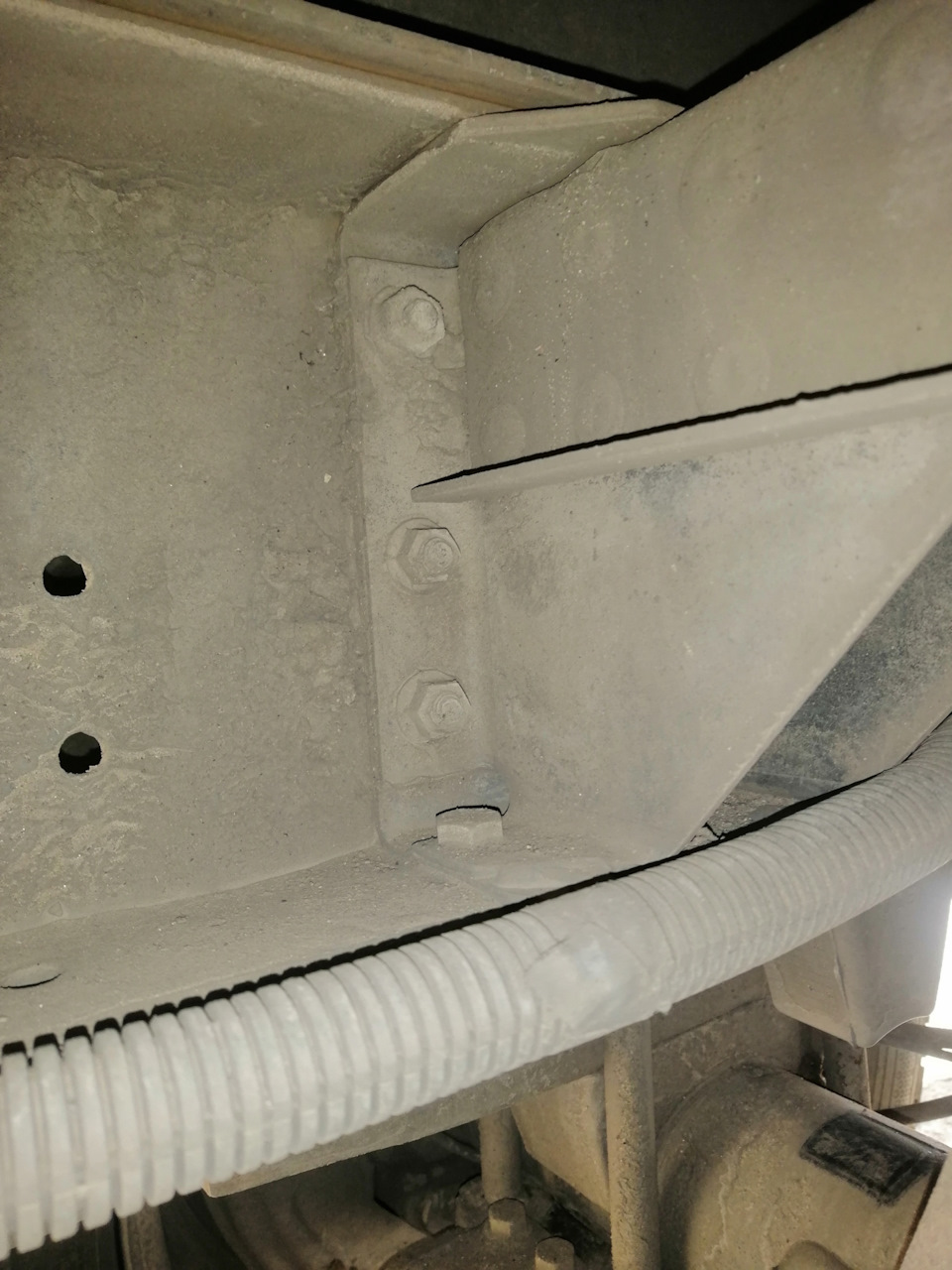 #8: Размеры установки задних амортизаторов Газель Next 4.6 они же ...