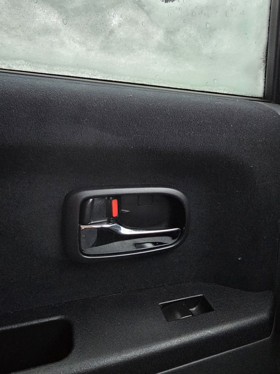 Наклейки на флажки дверных ручек в Делику! — Mitsubishi Delica D:5, 2,4 ...