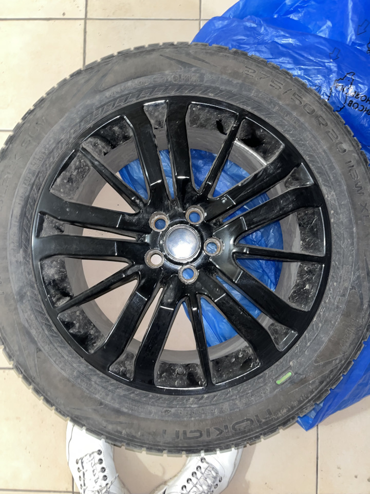 Шины летние Nokian 265/50 R20, литые диски Land Rover 7Jx20 5x120 на ...