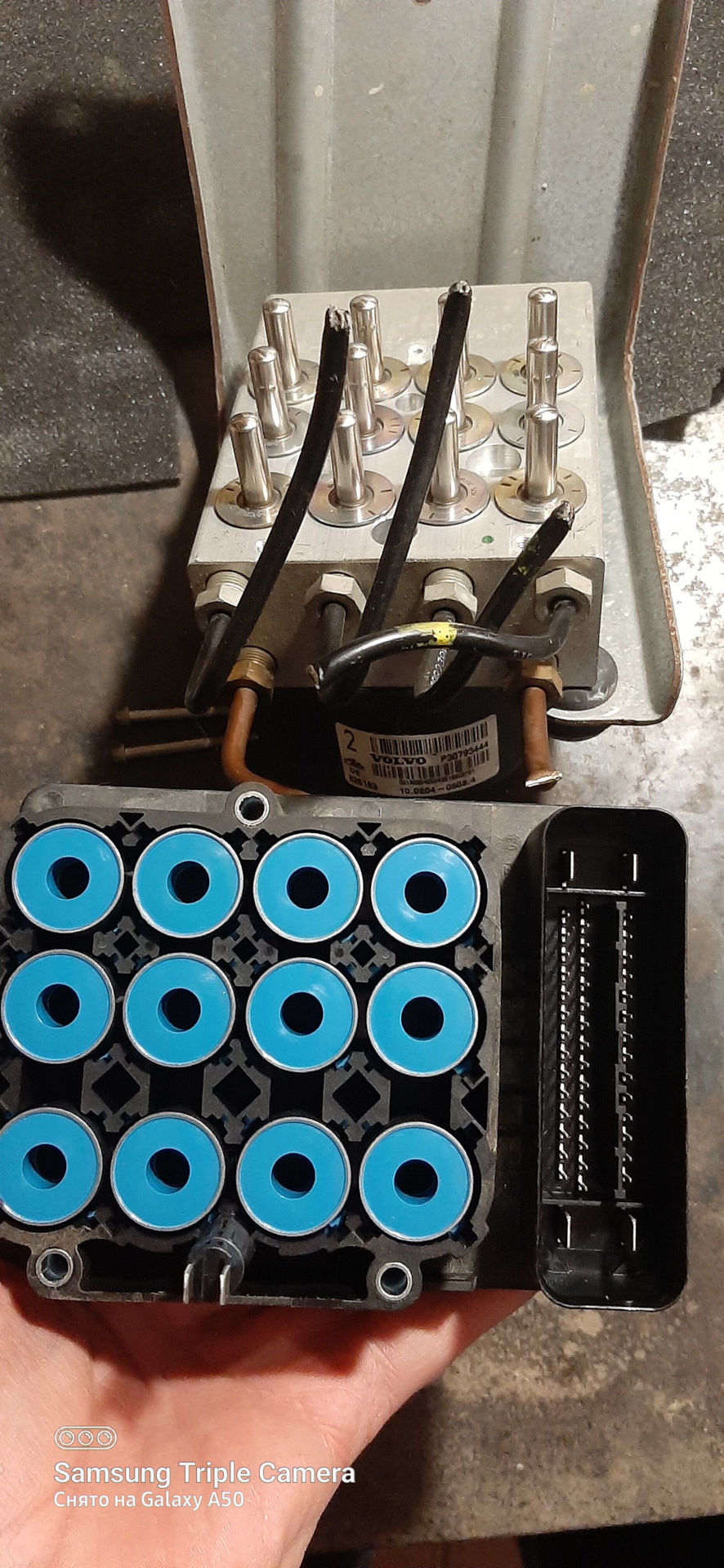 ремонт блока BCM, замена насоса АВС — Volvo S60 (1G), 2,5 л, 2008 года ...