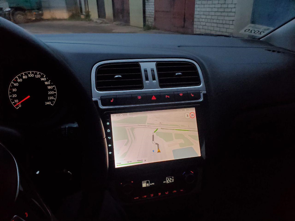 Установка магнитолы RCD330 Plus GPS в VW Polo Sedan