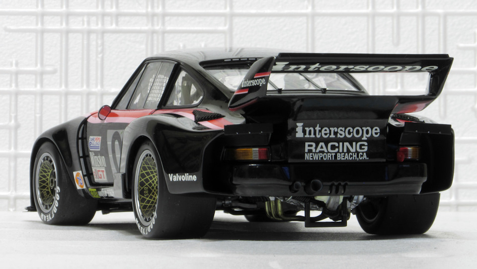 未開封 exoto 1/18 PORSCHE 935 Turbo #40 未開封 exoto 1/18 PORSCHE 935 Turbo #40 1/18 Exoto 1977