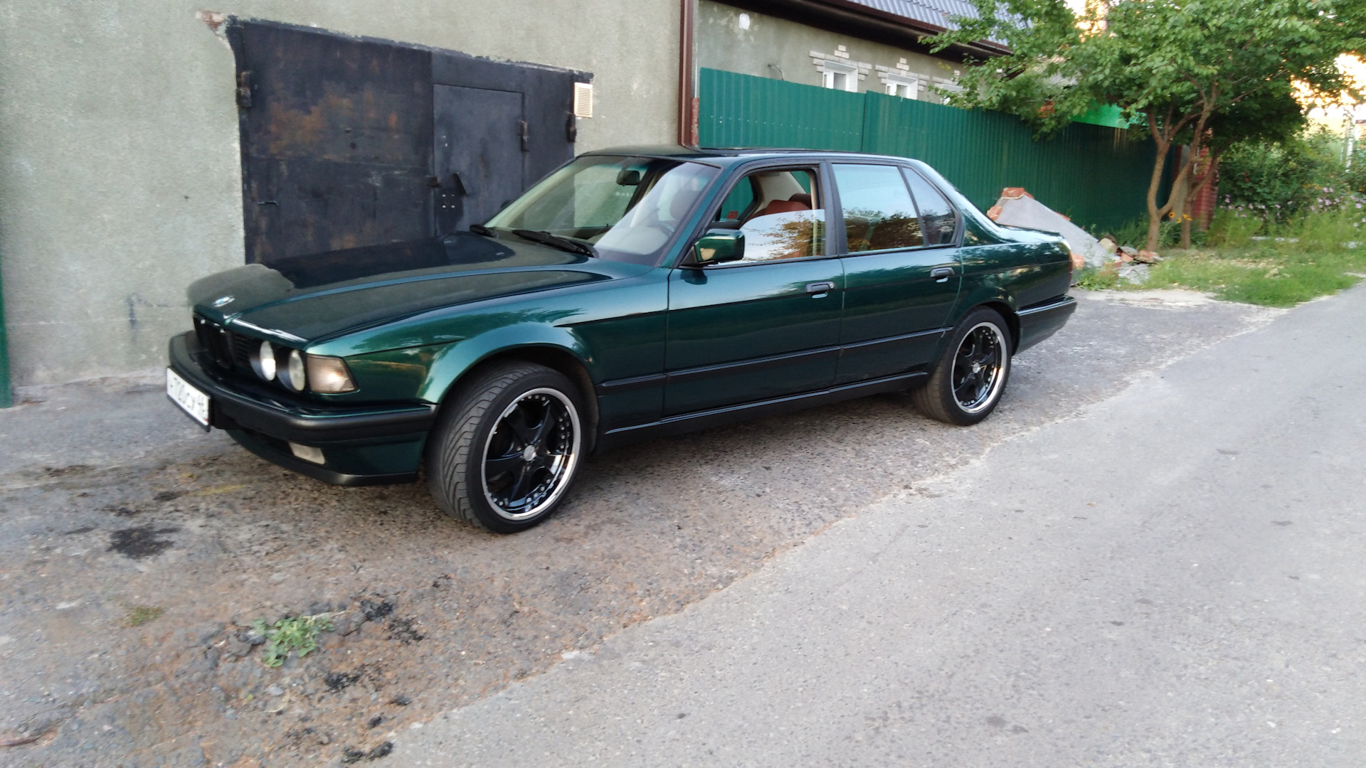 BMW 7 series (E32) 3.0 бензиновый 1991 | ИЗУМРУДНЫЙ ЕДИНОРОГ на DRIVE2