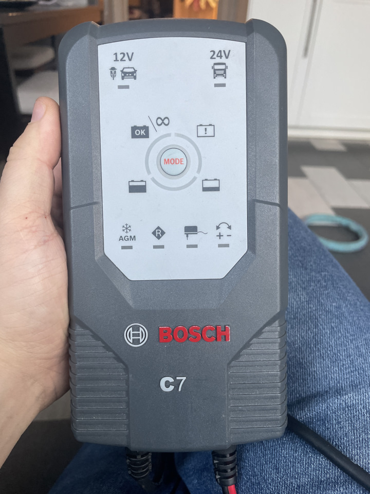 Зарядное устройство Bosch C7. Б/у | 5 000 ₽ в городе Москва | DRIVE2