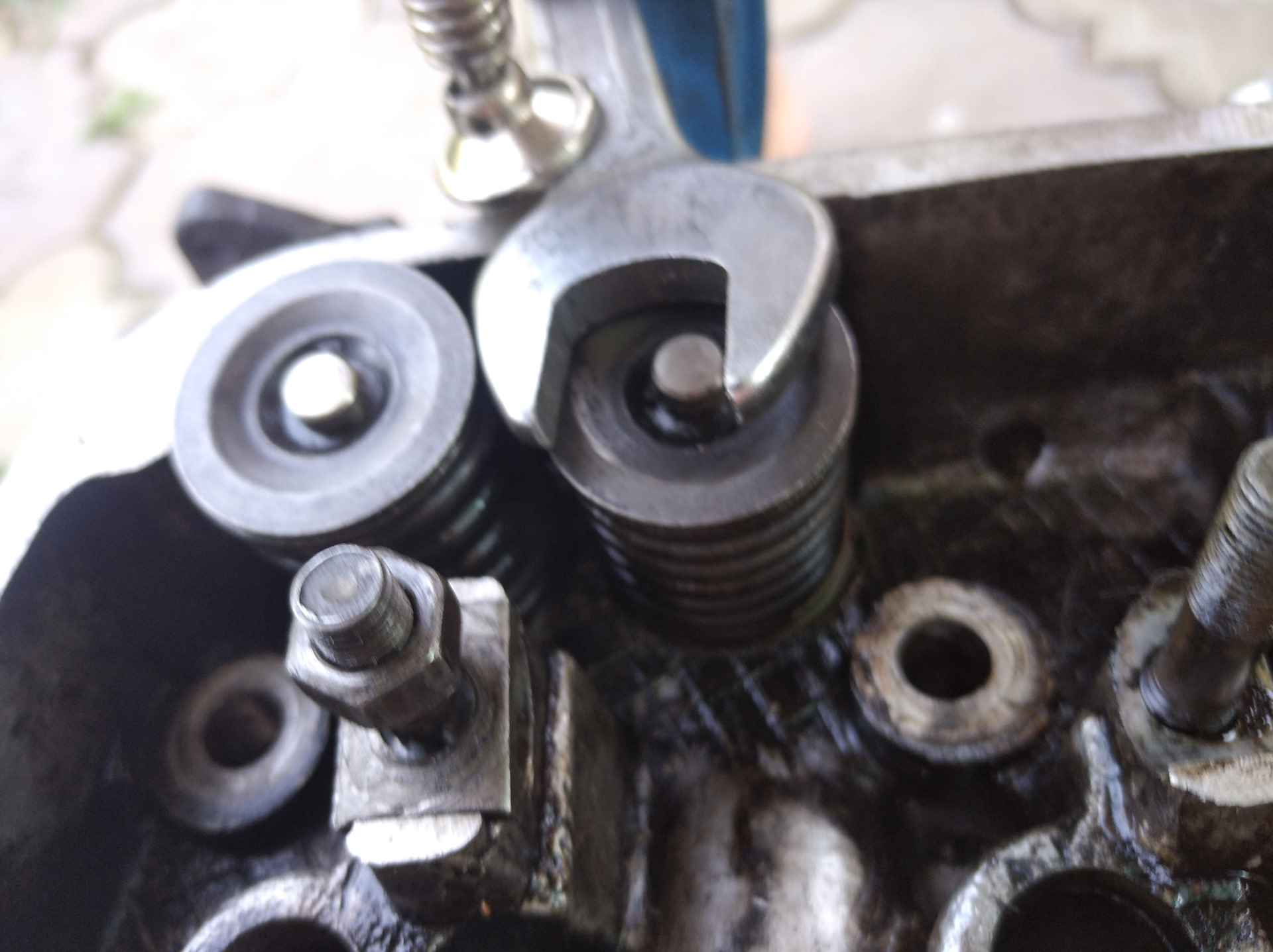 Не могу рассухарить клапана на мемз 968 — ЗАЗ 968, 1,2 л, 1982 года ...