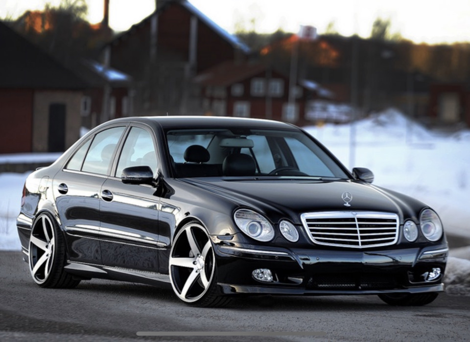 Mercedes Benz e55 w211