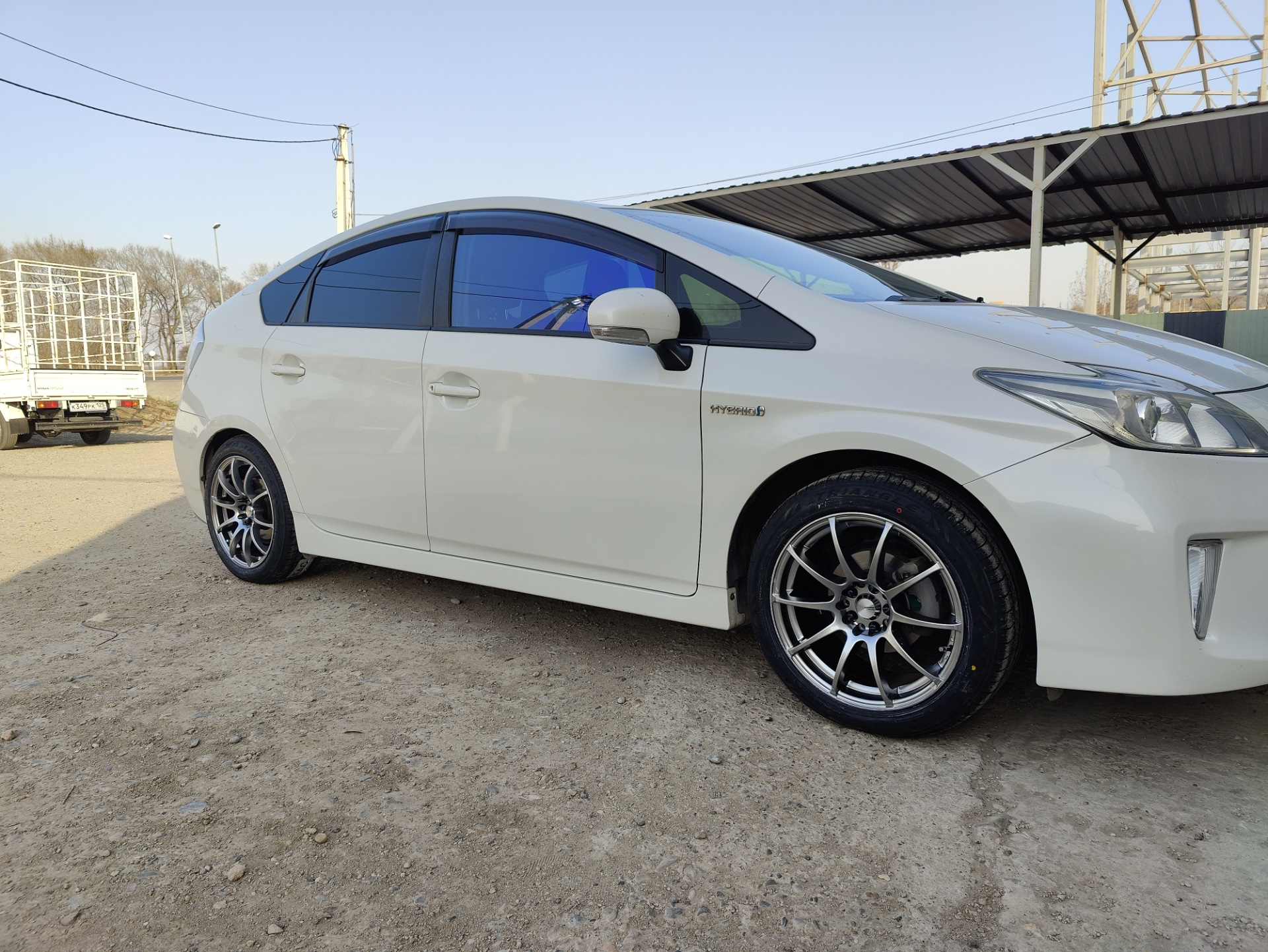 Сверловка приус. R17 тойота приус. Prius 30 диски. Toyota prius r 17. Диски тойота приус 30.