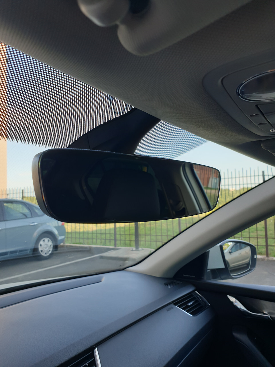 Зеркало FLA — Skoda Octavia A7 Mk3, 1,6 л, 2019 года | электроника | DRIVE2