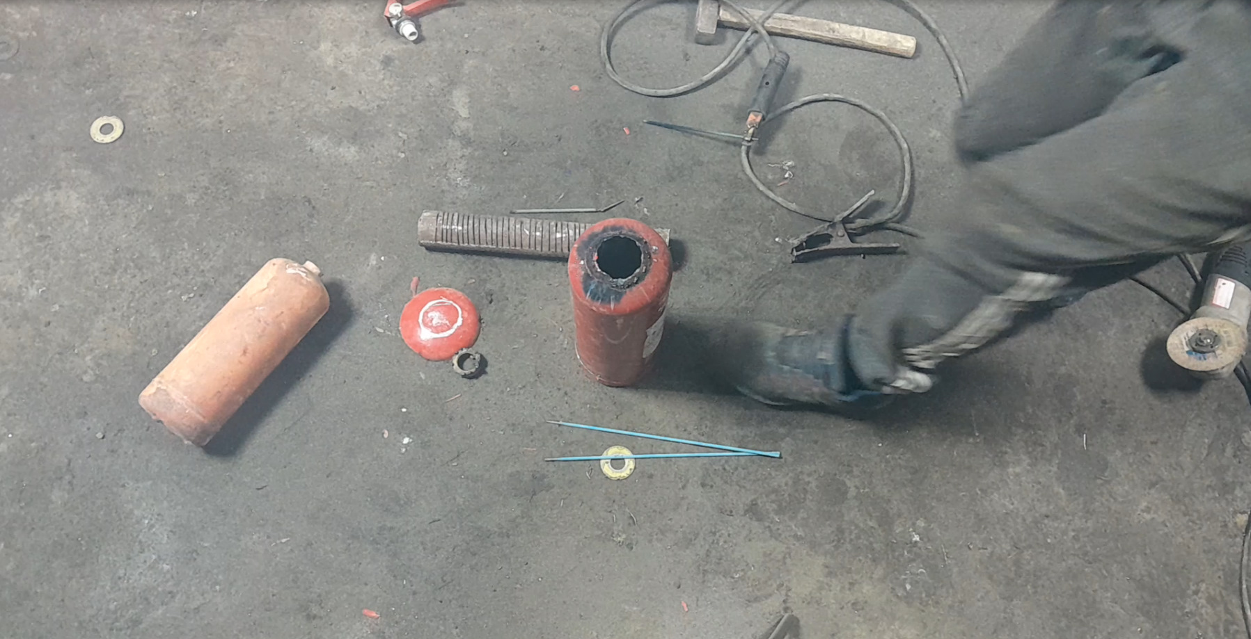 Крепление трубной решетки. Трубное отверстие. Трубное отверстие. Эскиз отверстия в трубе. Типы соединения с развальцовкой трубы.