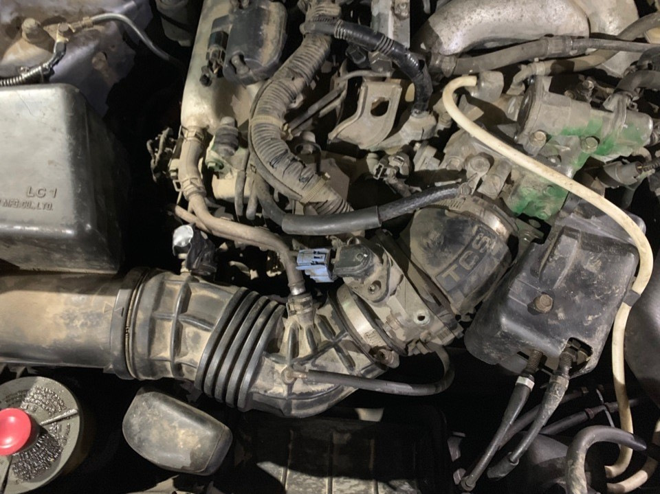 Чистка дроссельной заслонки // Плавают обороты — Honda Legend (KA9), 3 ...