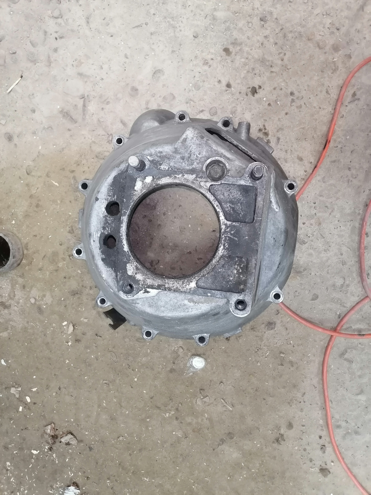 Трещина колокола (картера) сцепления — ГАЗ Газель, 2,5 л, 2006 года ...