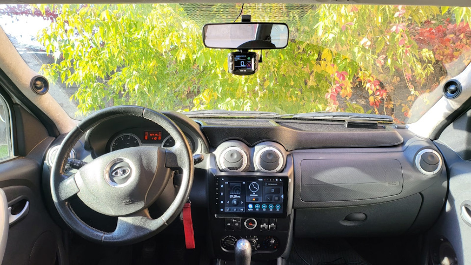ГУ Incar TMX 7709-3 и ширики Audison AP 2 — Lada Largus Cross, 1,6 л ...