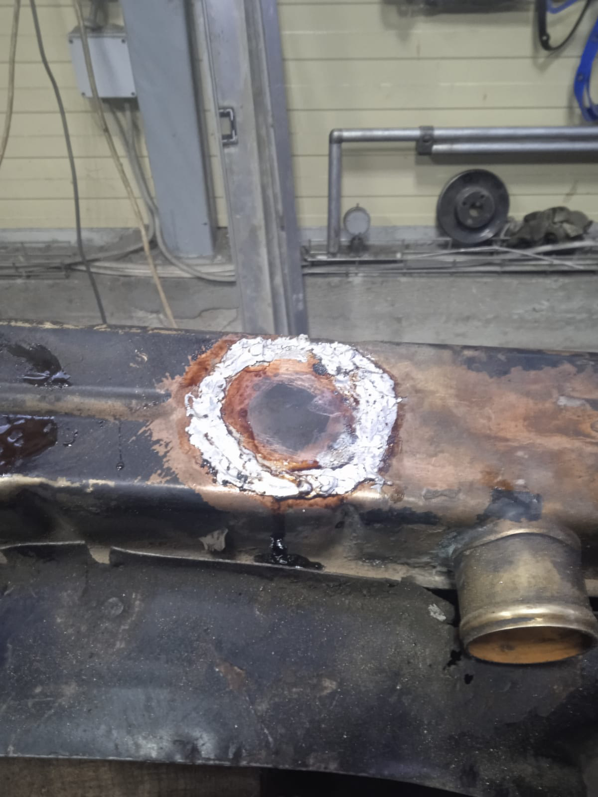 Пробило прокладку блока цилиндров — УАЗ Patriot, 2,7 л, 2006 года ...