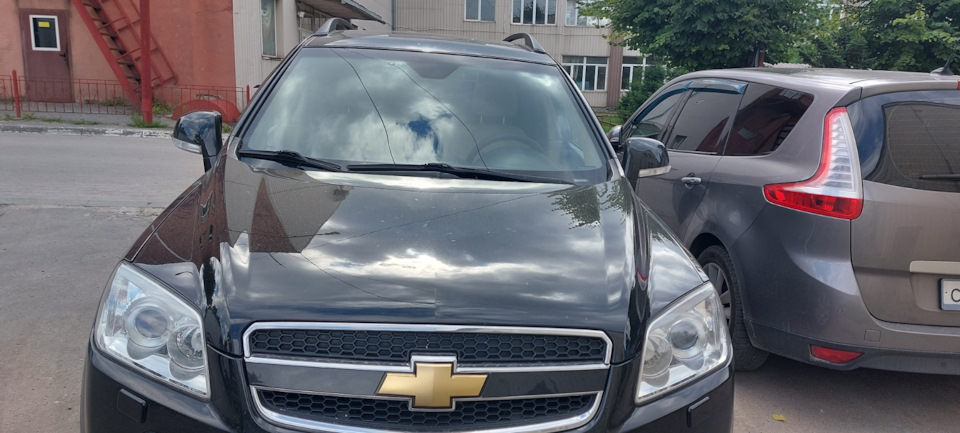 Шильдик Шевролет каптива — Chevrolet Captiva (1G), 2 л, 2008 года ...