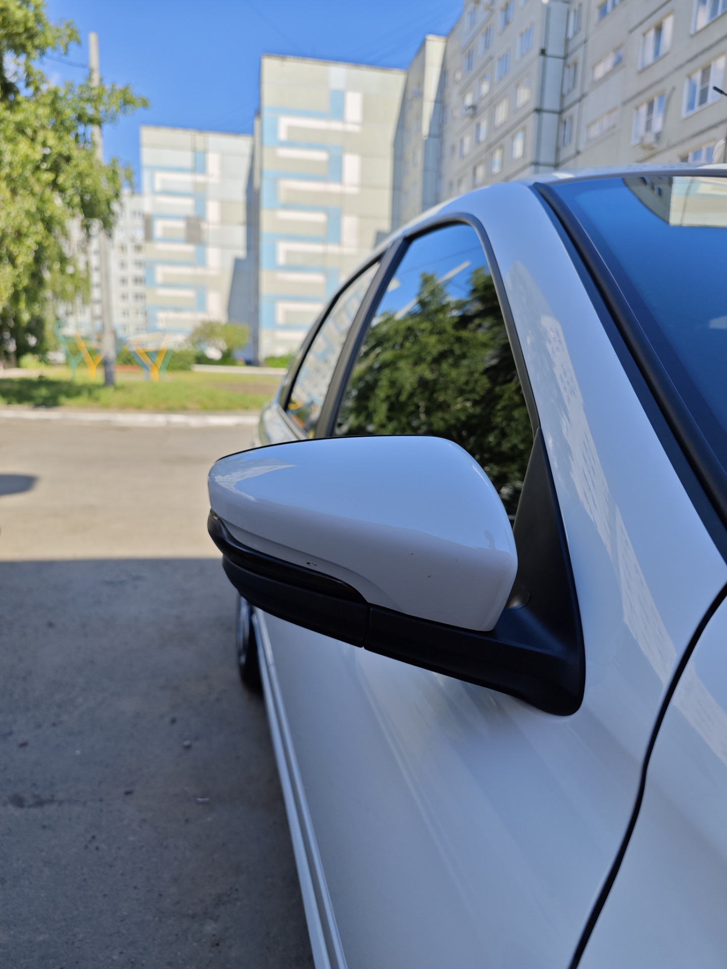 Зеркала и повторители в черный глянец — Lada Гранта Drive Active, 1,6 л ...