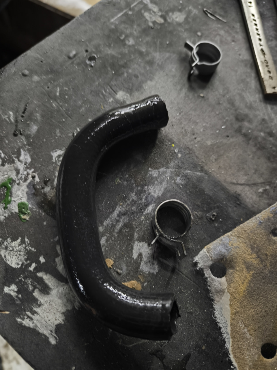 трубка подачи охлаждающей жидкости