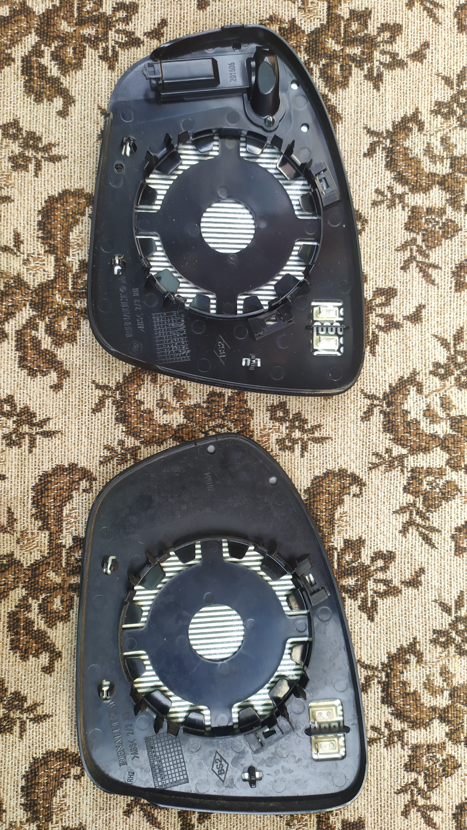 Замена стекла в боковом зеркале заднего вида — Renault Talisman, 1,5 л ...