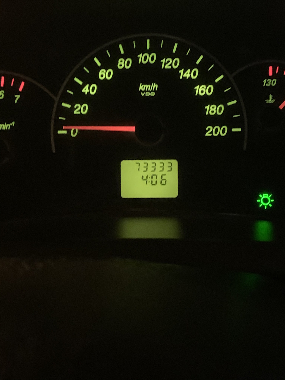 Photo from the logbook Lada Priora sedan. Found on photo: 6080100