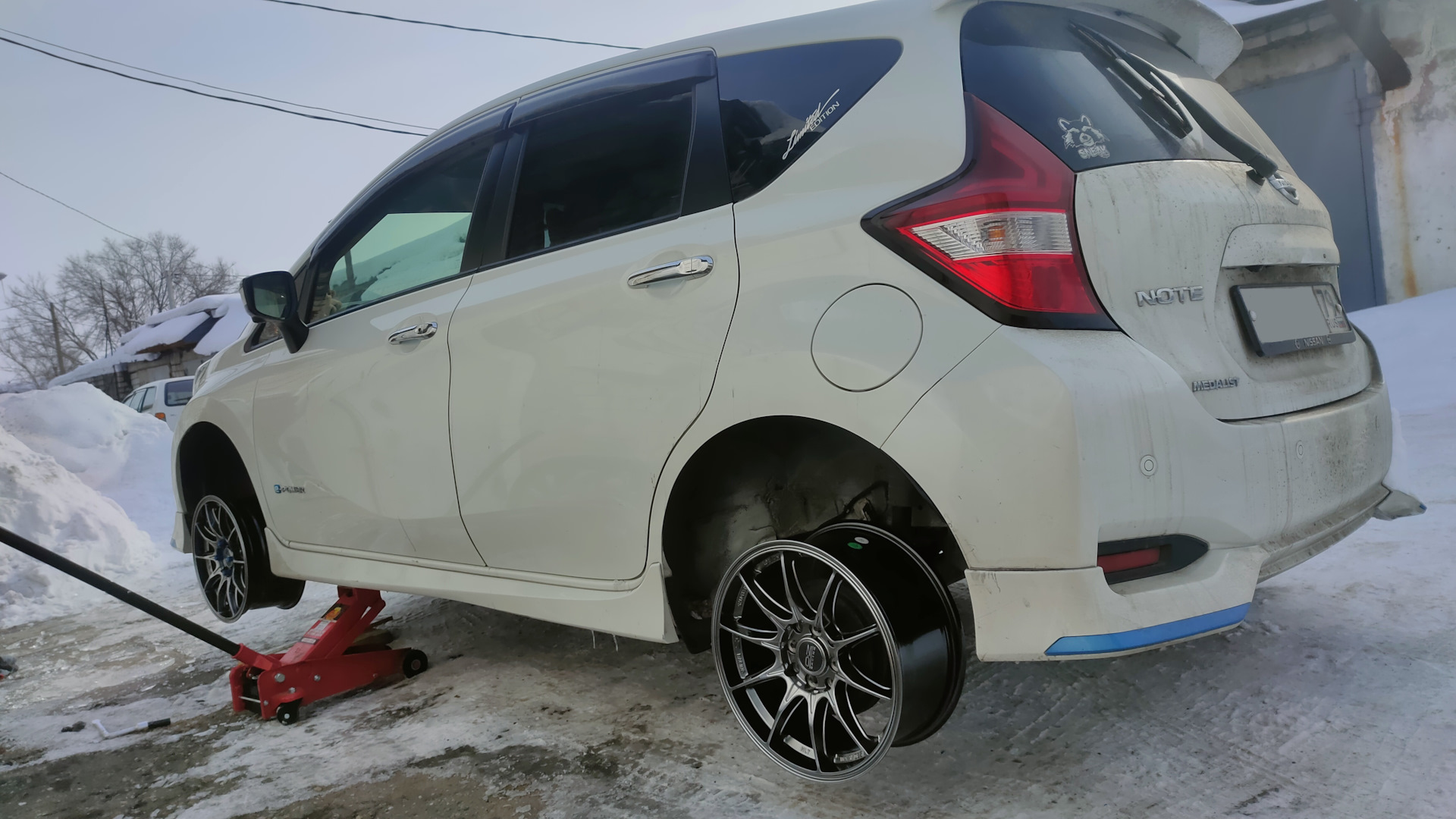 Nissan note шины