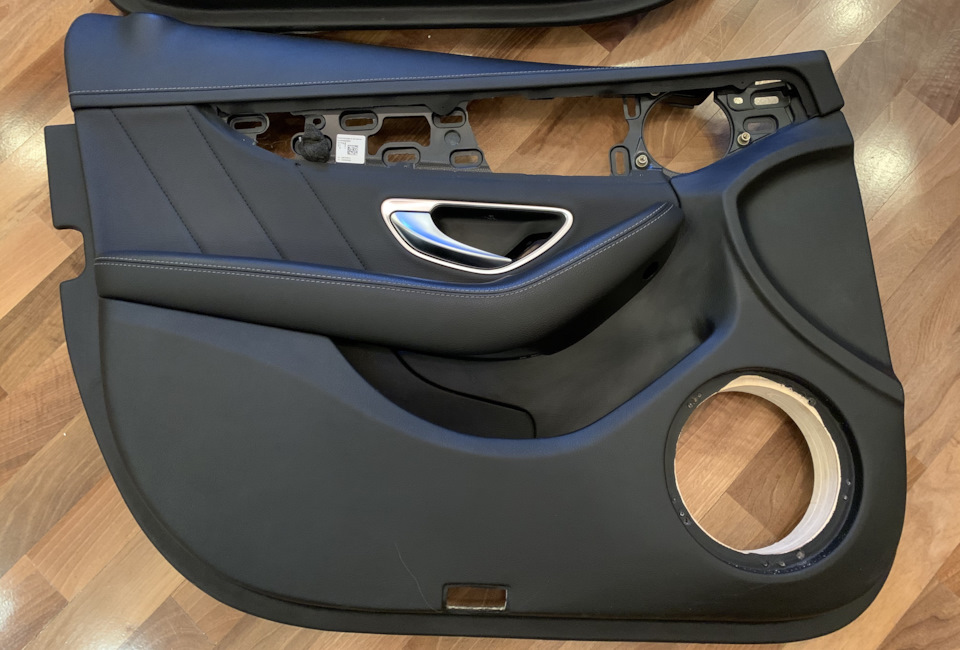 Подготовленные под музыку дверные карты W205. — Mercedes-Benz C-Class ...