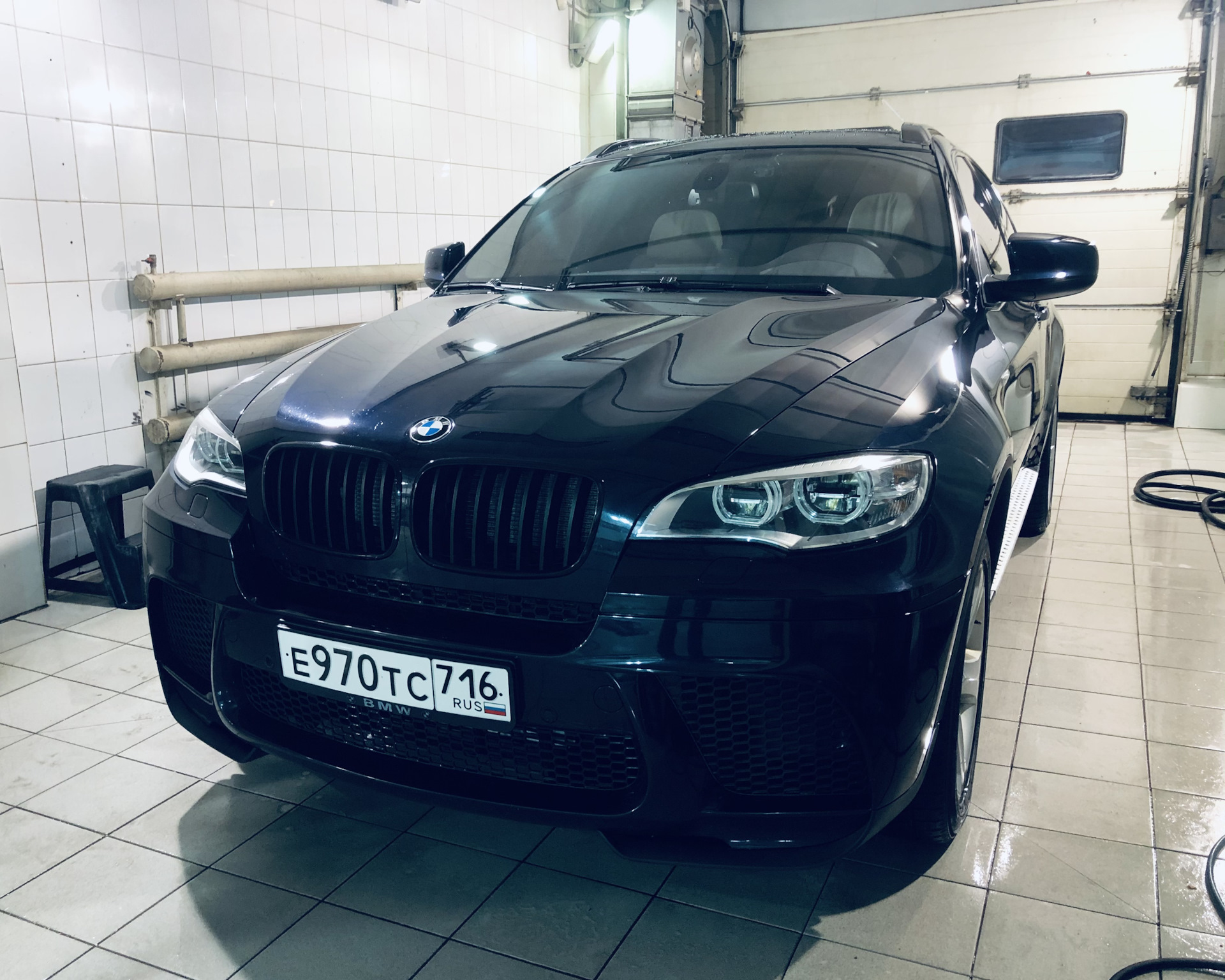 08. Задний диван. Вставка 5-ое место. — BMW X6 (E71/E72), 3,5 л, 2009 года  | аксессуары | DRIVE2