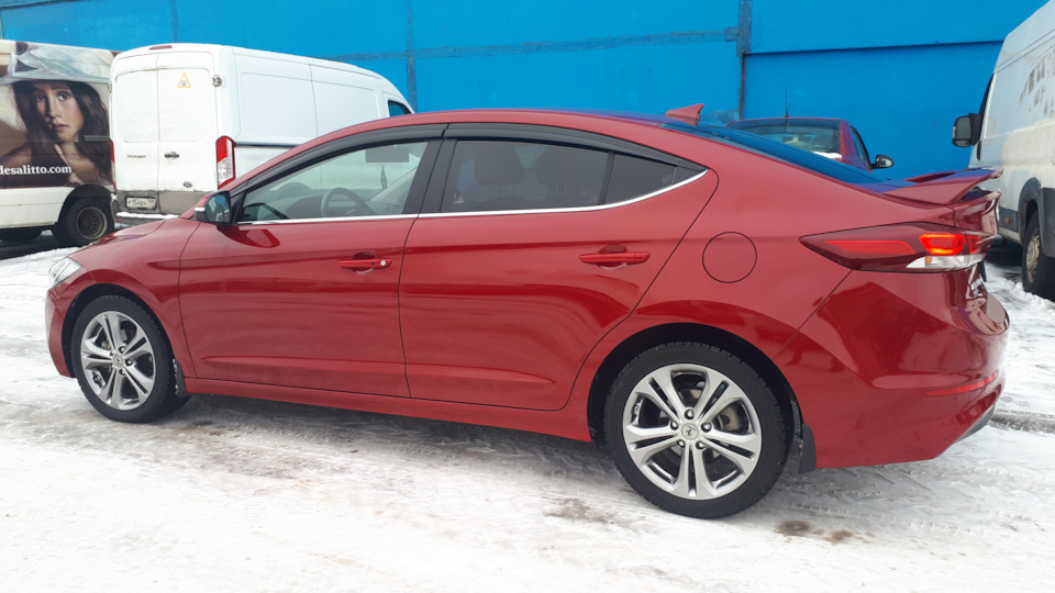 Hyundai elantra drive2