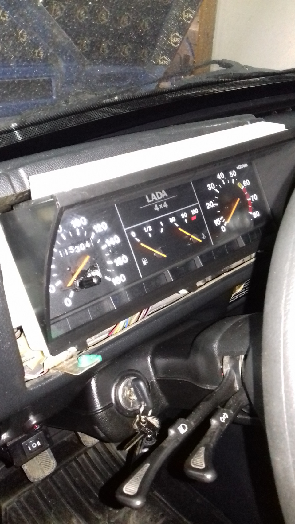 Старая приборка — Lada 2329