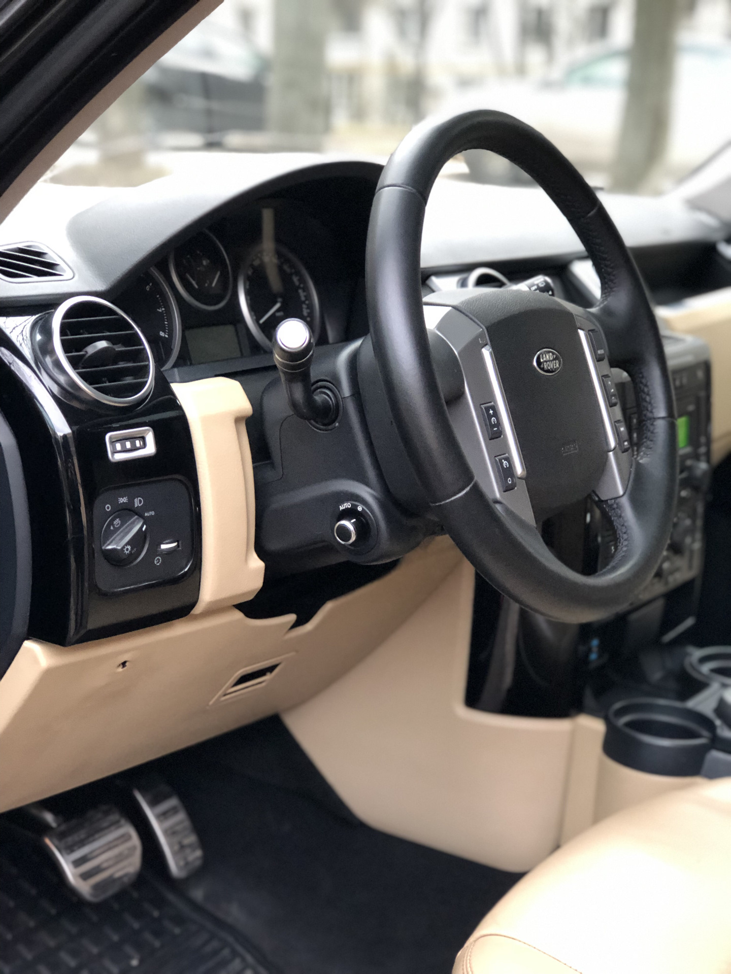 Как снять руль дискавери 3 Немного хрома в салон - Land Rover Discovery III, 4,4 л, 2008 года стайлинг DRIV