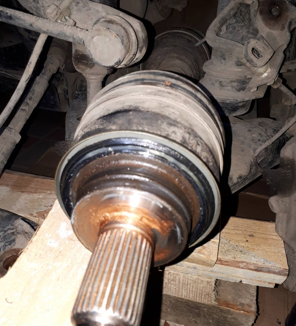 Замена сальника поворотного кулака Lexus GX470 — Lexus GX (UZJ120), 4,7 ...