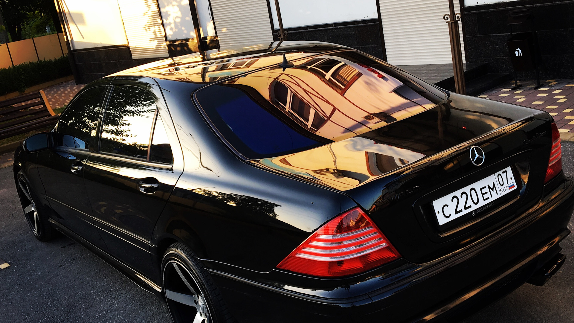 Отзывы 220. W220 тонер. S-class w220 Armenia Style. Армянский 220 Мерседес. W220 на армянских номерах.