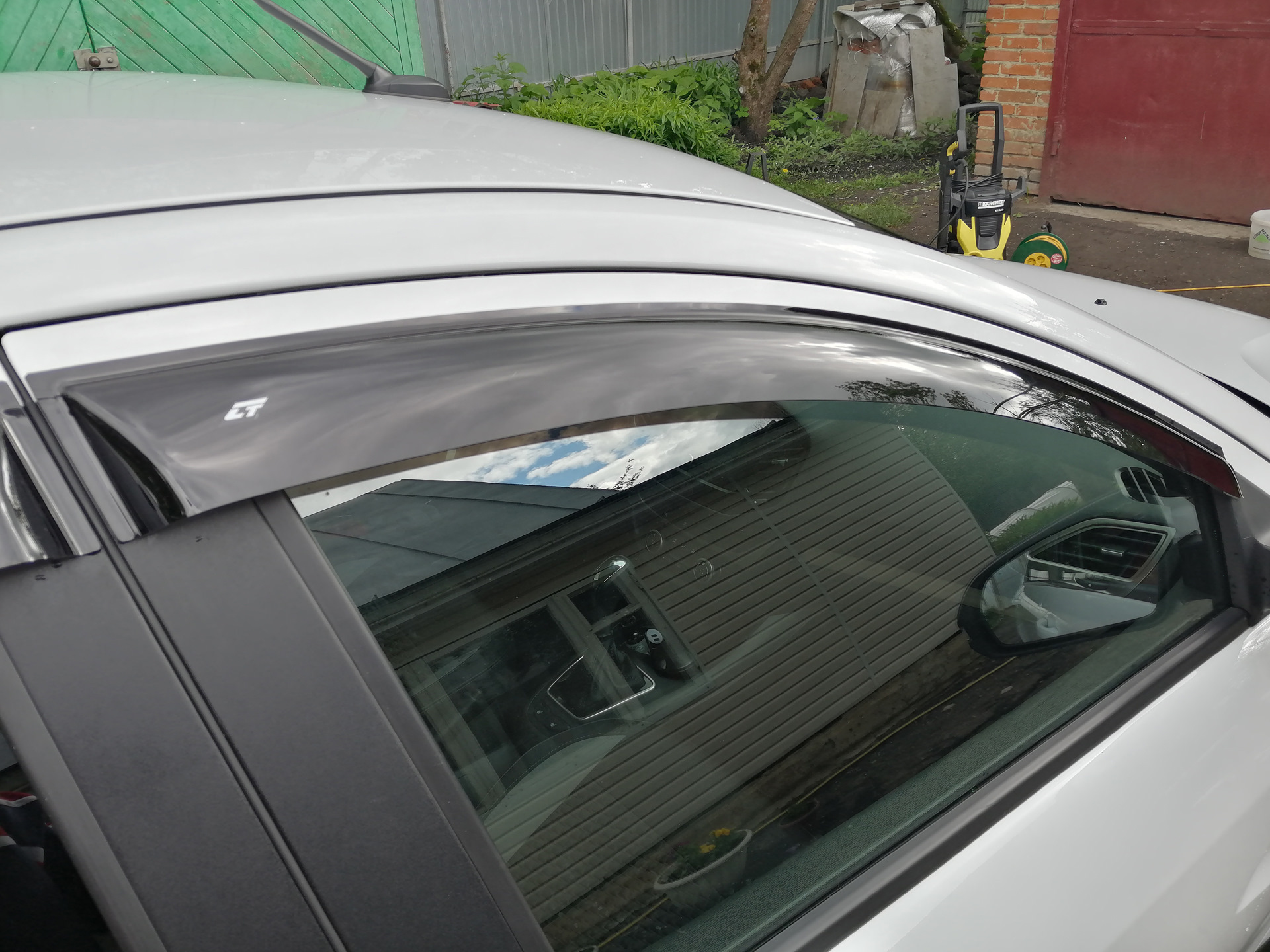 Cobra tuning m30302. кобра тюнинг дефлекторы. дефлекторы боковых окон cobra tuning eurostandard для hyundai ix35 (2010-2015. дефлекторы окон накл. дефлектор окон cobra t214019.