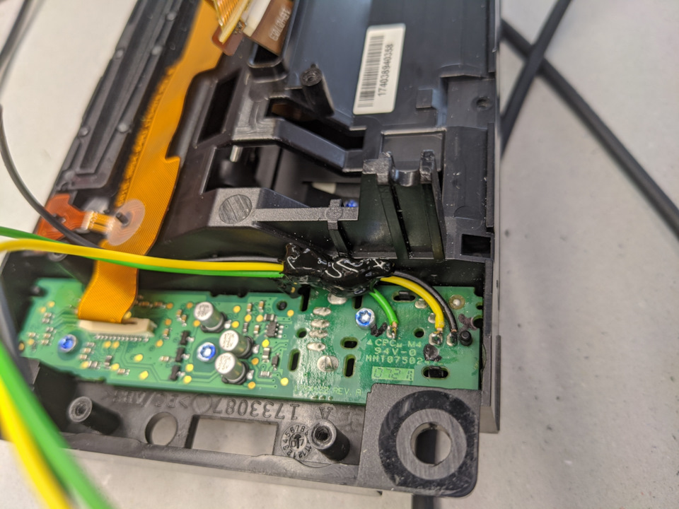 Провода AUX — Jeep Grand Cherokee (WK)