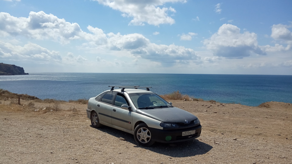Верхние опоры пружин передней подвески — Renault Laguna I, 1,6 л., 2000 ...