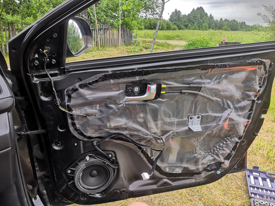 Замена ограничителей передних дверей. — KIA Rio (3G), 1,4 л, 2013 года ...