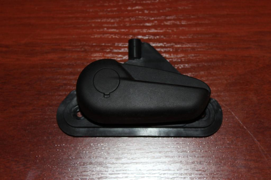 #15. Установка замка капота от Мондео — Ford Focus Hatchback II, 1,6 л ...