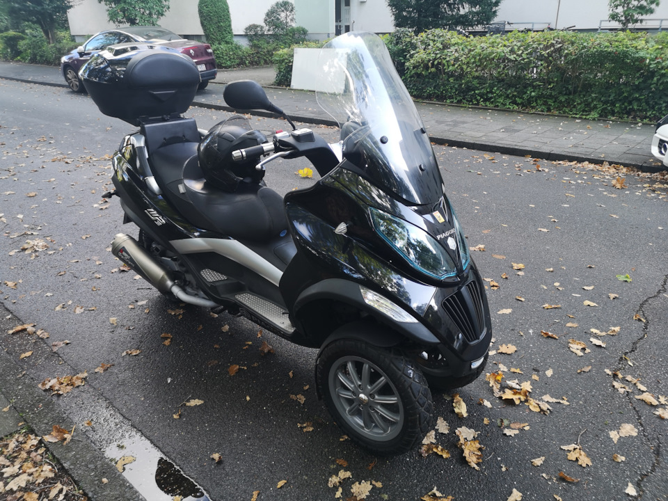 Размеры и вес модели Piaggio MP3 400 2014 года